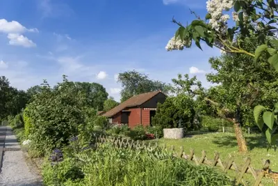 kgv-holzbüttgerhaus-bildergalerie-eigenes Idyll schaffen